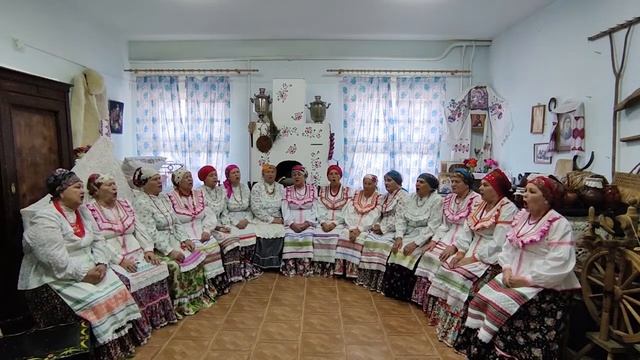 Народный самодеятельный фольклорный коллектив ансамбль «Тополына» смотреть онлайн