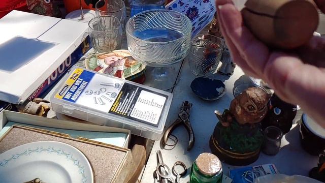 Yard Sale Season Has Begun! смотреть онлайн