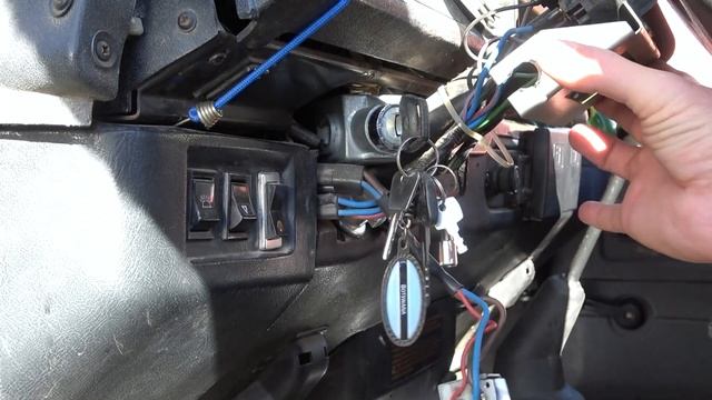 FIELD REPAIR on JAMMED Headlight Switch | Land Rover Defender смотреть онлайн
