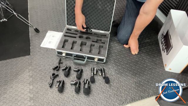 BC 1200 Behringer Drum Microphones Unboxing смотреть онлайн