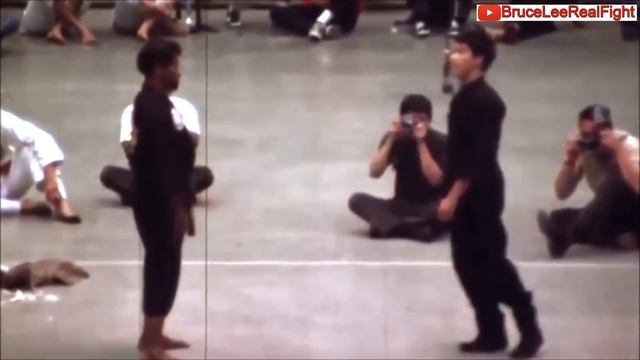 Here's WHY Jackie Chan Refused Bruce Lee’s Fighting Style.. смотреть онлайн