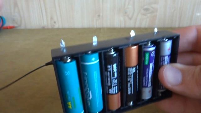 Супер Простой ИНДИКАТОР ЗАРЯДА автомобильных Ионных аккумуляторов смотреть онлайн