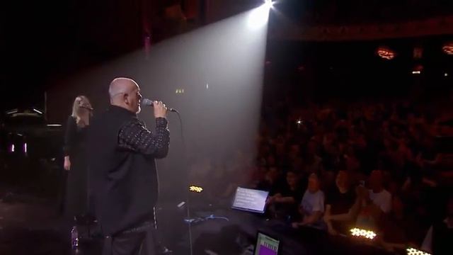 Peter Gabriel - Don't Give Up New Blood Orchestra Live in London (Sub. ITA) смотреть онлайн