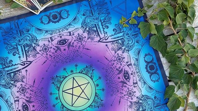 ? ASMR ? MY NEW TAROT CLOTH ? RELAX #magic #tarot #tarotreading #trending #design #witch #altar #77 смотреть онлайн