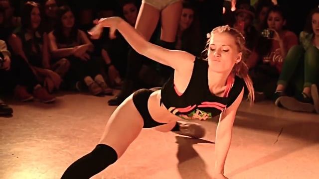 Twerk Battle en Sibérie смотреть онлайн