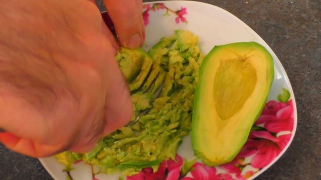 Салат с Тунцом и Авокадо Простой Рецепт Очень Вкусного Салата смотреть онлайн