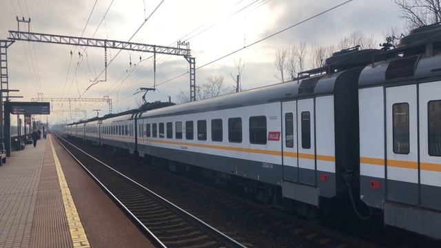 ЭП2Д-0053 ЦППК Перекраска Наше Подмосковье На станции Хлебниково смотреть онлайн