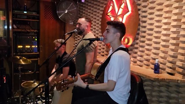 Spanish Rock and Flamenco Live bands from around the world Granada, Spain смотреть онлайн