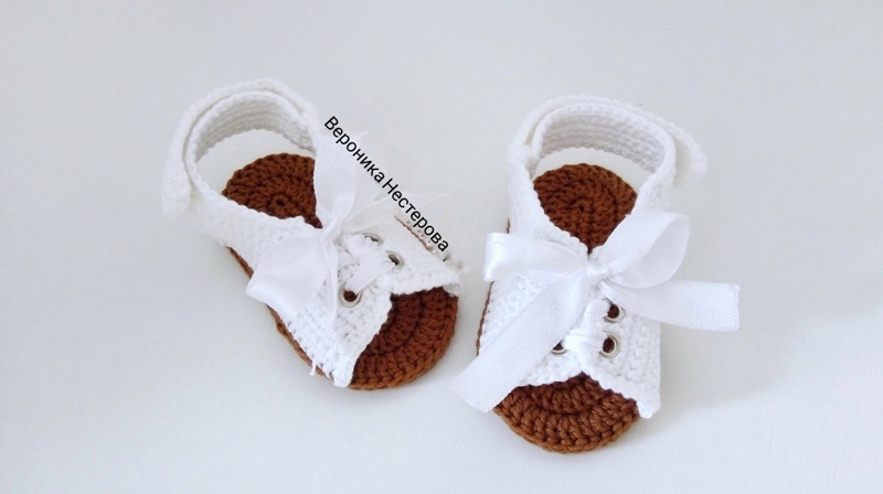 Пинетки сандалии на шнуровке/пинетки босоножки вязаные крючком