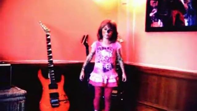 Цветочек поцелуй меня смотреть онлайн