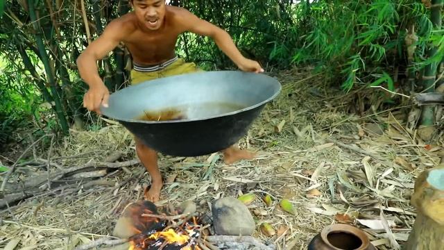 Use means with monkeys To deceive the ostrich - Cook Oatmeal Eggs for Monkeys to Eat смотреть онлайн