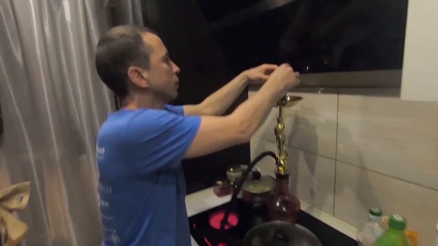 Танцуем восточные танцы!)Учимся двигать попой) смотреть онлайн