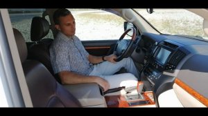 Обзор и отзыв владельца TOYOTA LAND CRUISER 200 2012г  дизель с Арабских Эмиратов