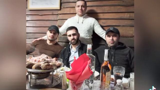Ad dusi ley pey bomba kafdayam! смотреть онлайн
