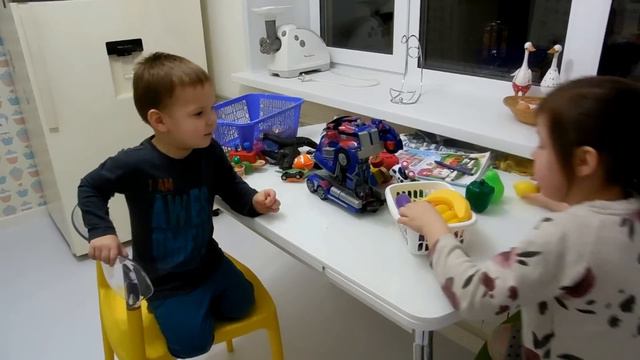 VLOG: Наше утро / Забираю детей из дет. сада / Клим и Георгий сходят с ума смотреть онлайн