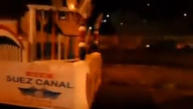 موكب سيارات الزهور احتفالا بإفتتاح قناة السويس الجديدة смотреть онлайн