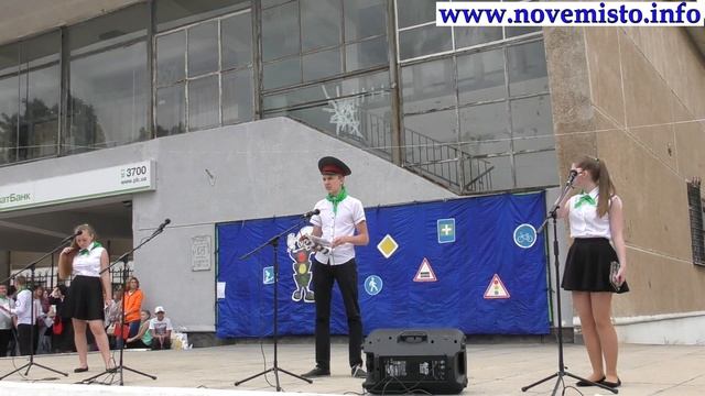 Флешмоб посвященный Неделе безопасности дорожного движения, 13.05.2017 смотреть онлайн
