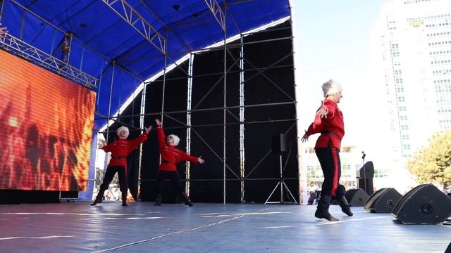 День народного единства отмечают в Хабаровске смотреть онлайн