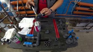 Рассказываем, как склеить трубы из пвх