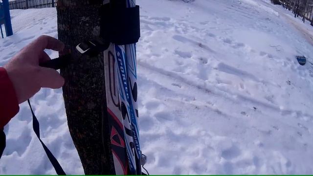 Как легко переносить лыжи. Манжеты (стяжки) для лыж. It is easy to carry skis смотреть онлайн