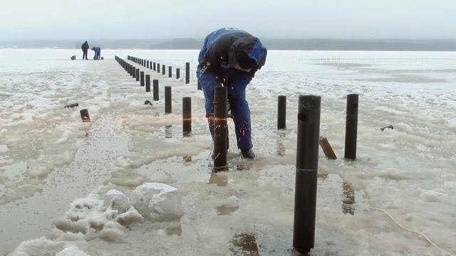 Строительство пирса зимой на винтовых сваях FUNDEX