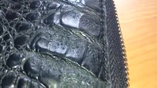 Как отличить настоящую кожу крокодила смотреть онлайн