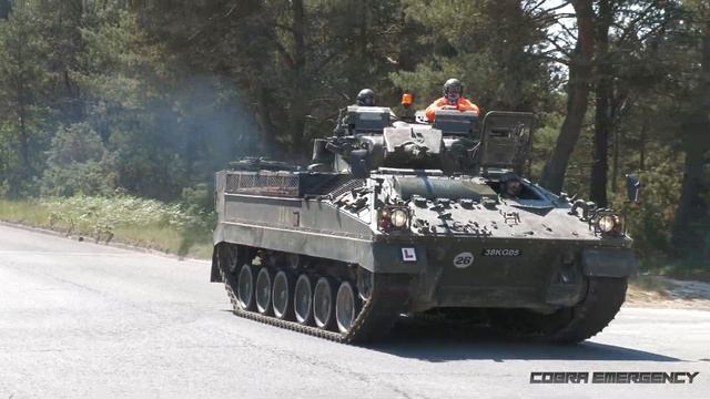 Warrior Infantry Fighting Vehicles on Heavy Equipment Transporters ? смотреть онлайн