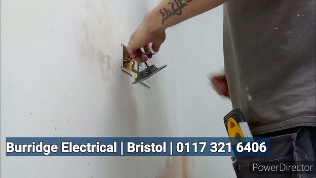 customer changed their mind | Replacing socket plates | 2nd fix of a small kitchen extension смотреть онлайн