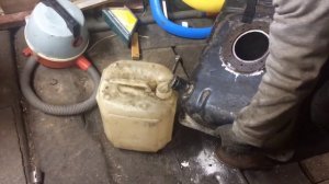 РЕМОНТ ГАЗЕЛЬ БИЗНЕС. ЗАМЕРЗЛА ТОПЛИВНАЯ СИСТЕМА ЖЕСТЬ.СНИМАЕМ БАК..