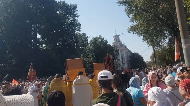 из г.Воронежа в г.Задонск отправился ежегодный крестный ход 20.08.2023г. смотреть онлайн