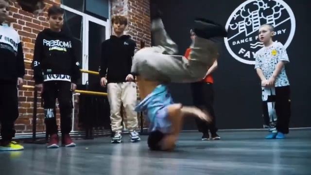 Школа танца | “БУТОВО STYLE ” | BREAK DANCE смотреть онлайн