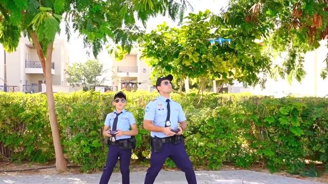 Jason is Helping others Detective Adventure and other Stories for Kids смотреть онлайн