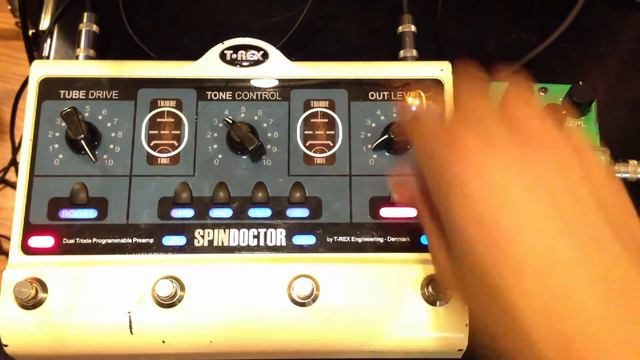 Vintage Ibanez Tube Screamer TS808 vs T Rex Spindoctor смотреть онлайн