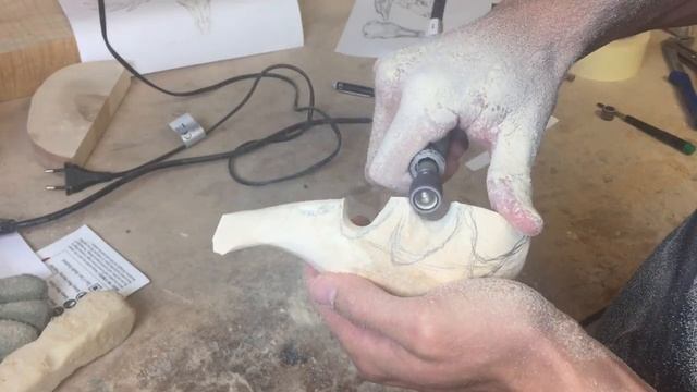 I try to make an Irish elk sculpture | wood carving video by Jonas Olsen смотреть онлайн