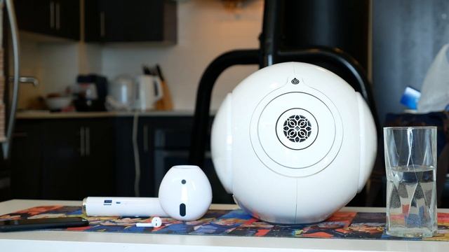 4K: Devialet Phantom 2000w VS Water Stability Test 4K смотреть онлайн
