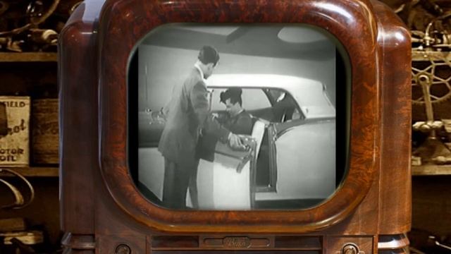1958 Ford Hardtop Convertible featuring Lucille Ball and Desi Arnaz смотреть онлайн