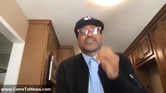 What is the Shrouded Lighthouse? - Zo Williams joins Power 357 Radio No Ma'am Mondays смотреть онлайн
