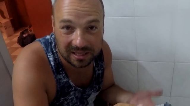 Серная пробка в ухе. Как удалить серную пробку на отдыхе. Заложены уши что делать. Как промыть уши смотреть онлайн