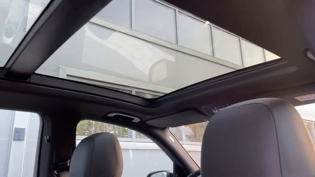 Видеопрезентация автомобиля GLE 53 4MATIC AMG смотреть онлайн
