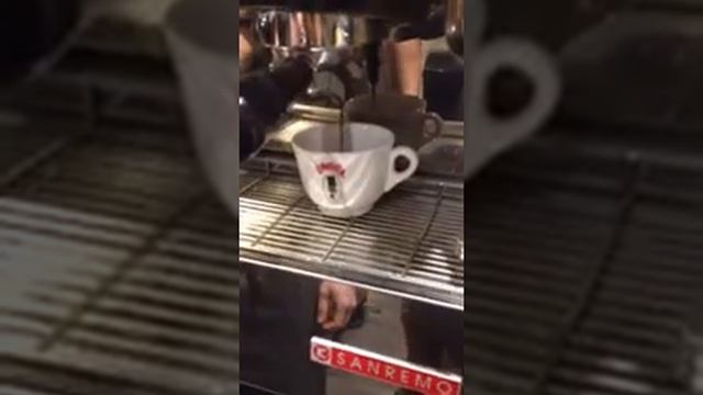 How to make an espresso coffee with Caffè Ginevra смотреть онлайн