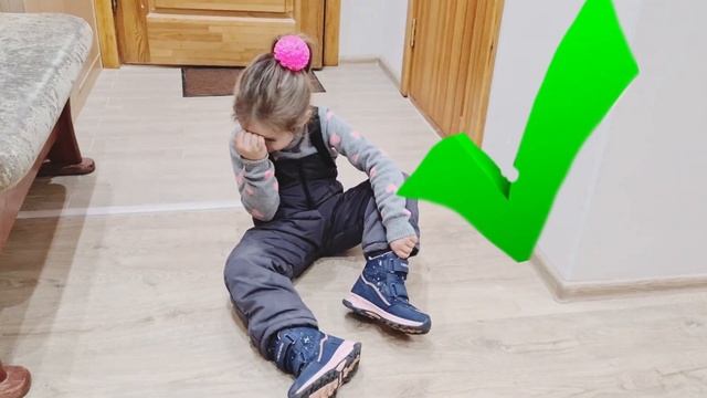 Ника собирается САМА в детский сад! КАК всё успеть и не уснуть?! смотреть онлайн
