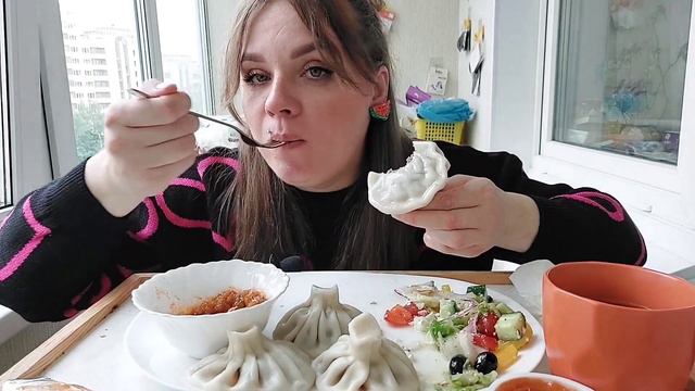 Мукбанг хинкали, салат греческий, кабачковая икра| Обзор еды под страшную историю #мукбанг #хинкали смотреть онлайн