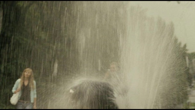 Платье в фонтане 3 смотреть онлайн