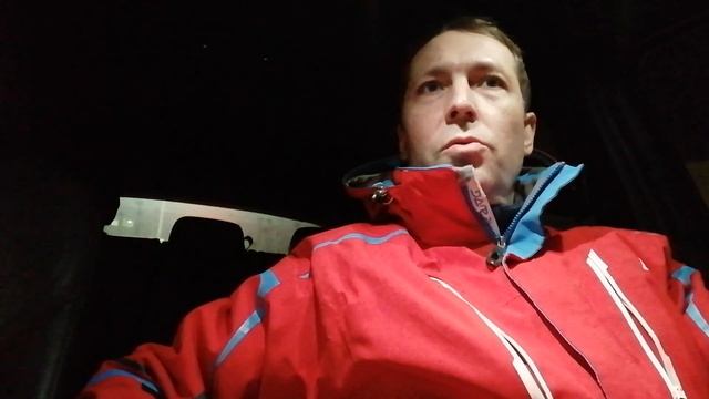 Надо ли запрещать электросамокаты? Им на место на тротуаре, они не чистят дороги и всем мешают. смотреть онлайн