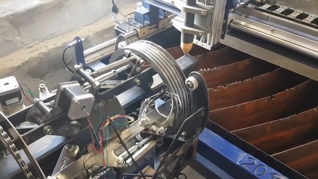 CNC Tube Cutter build | CNC Rohrschneider eigenbau смотреть онлайн