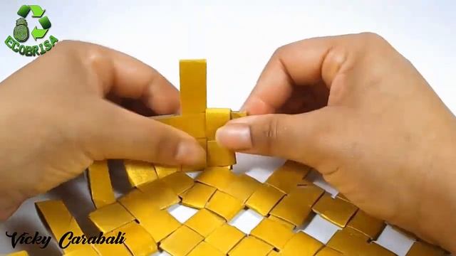 Basket with tubes of toilet paper (Recycle) Ecobrisa DIY смотреть онлайн