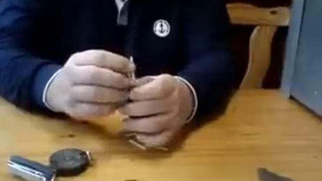 Зимний ящик и его содержание для поездки на зимнею рыбалку ! смотреть онлайн