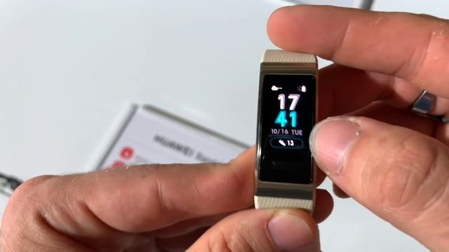 Garmin VivoFit Fitness Armband Konkurrenz von Huawei | Huawei Band 3 Pro erster Eindruck смотреть онлайн