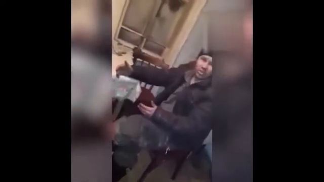 Заботливый хозяин, вызвал скорую для куртки смотреть онлайн