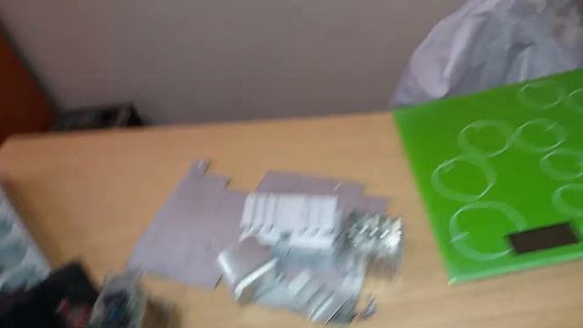 Розбір легендарного телевізора RFT з неіснуючої країни смотреть онлайн